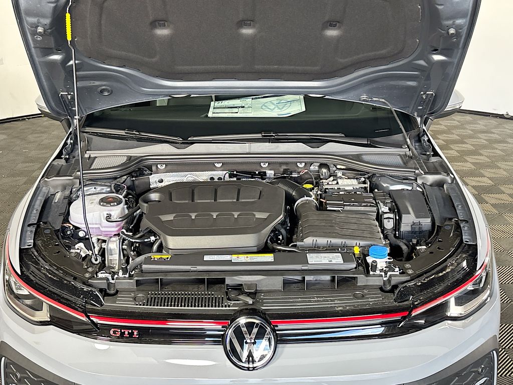 2025 Volkswagen Golf GTI 2.0T SE