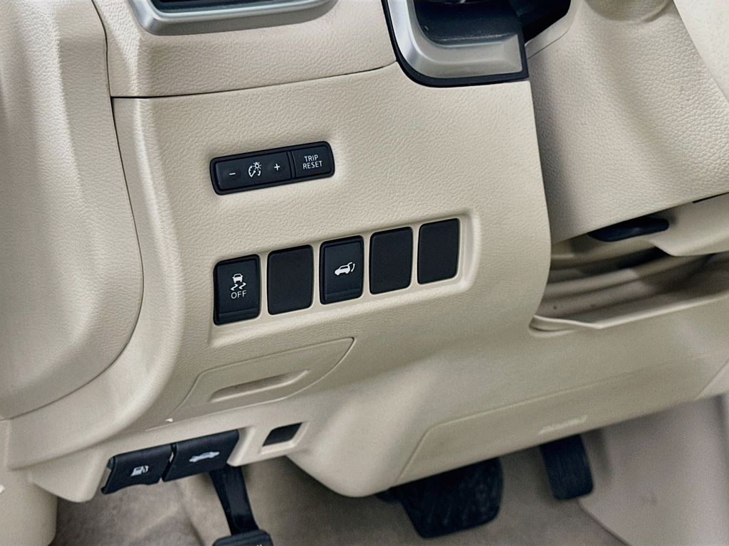 Thumbnail: 2015 Nissan Murano - 10