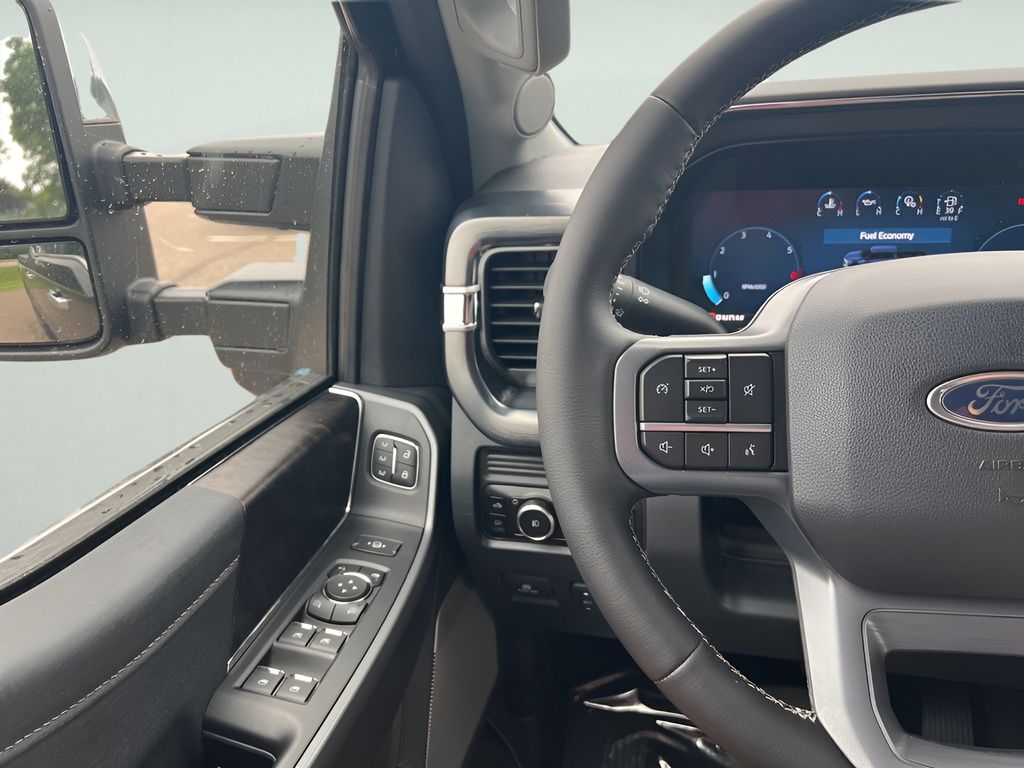 2025 Ford F-350SD