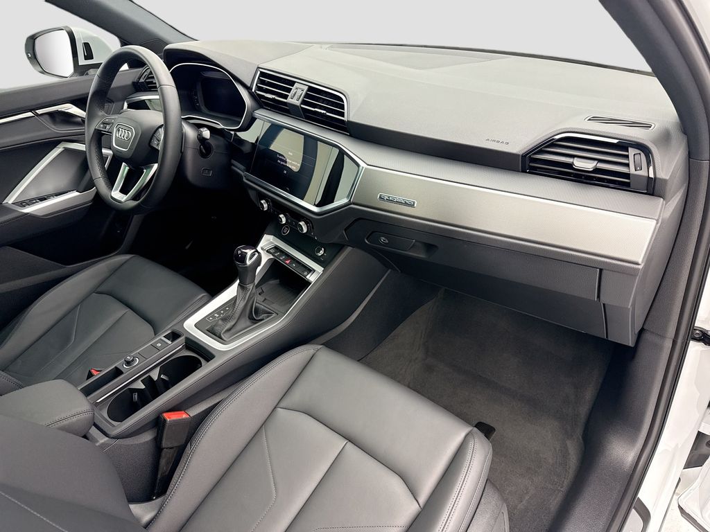 Thumbnail: 2025 Audi Q3 - 15