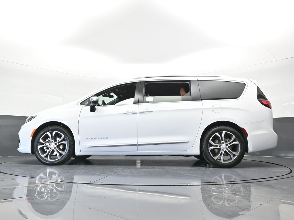 New 2026 Bright White Clearcoat Chrysler Pinnacle image 57