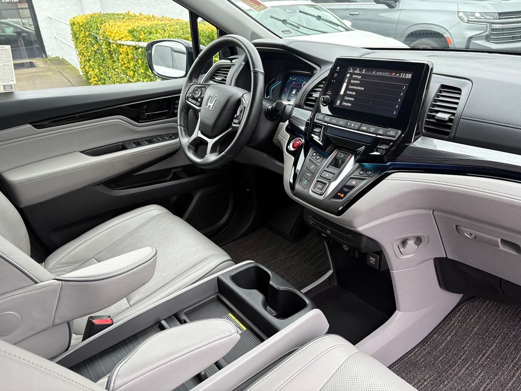 2022 Honda Odyssey Elite