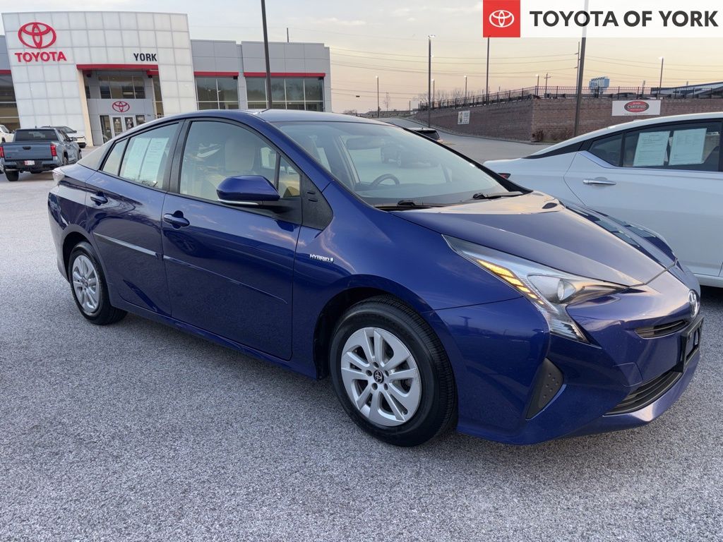 2016 Toyota Prius Two FWD