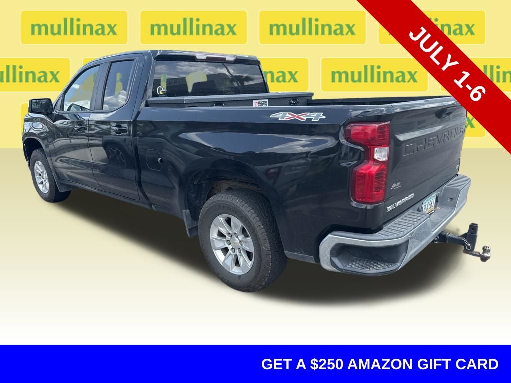 Used 2020 Black Chevrolet LT image 4