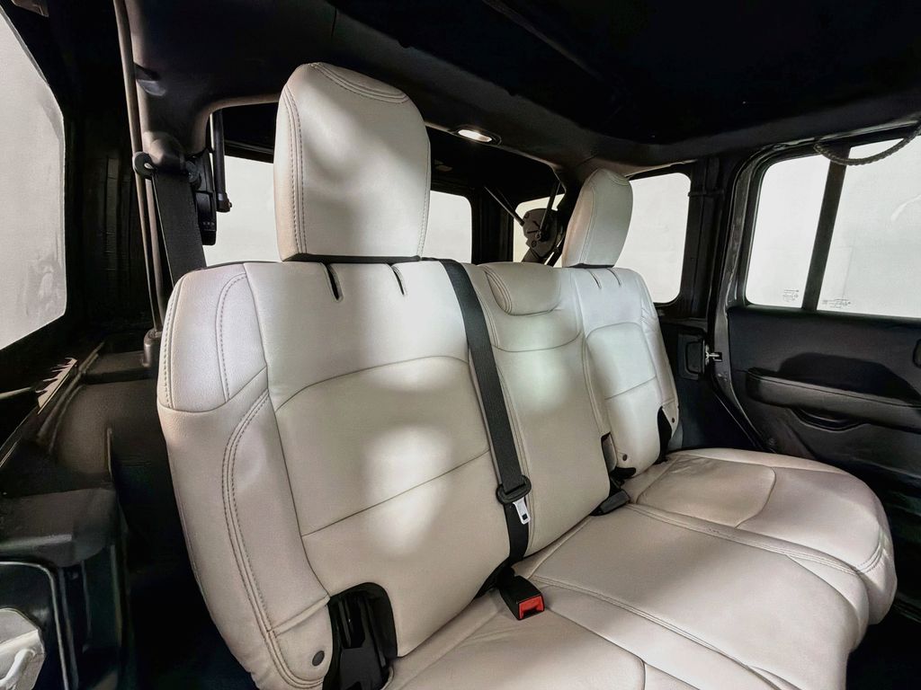 Used 2019 Jeep Wrangler SUV