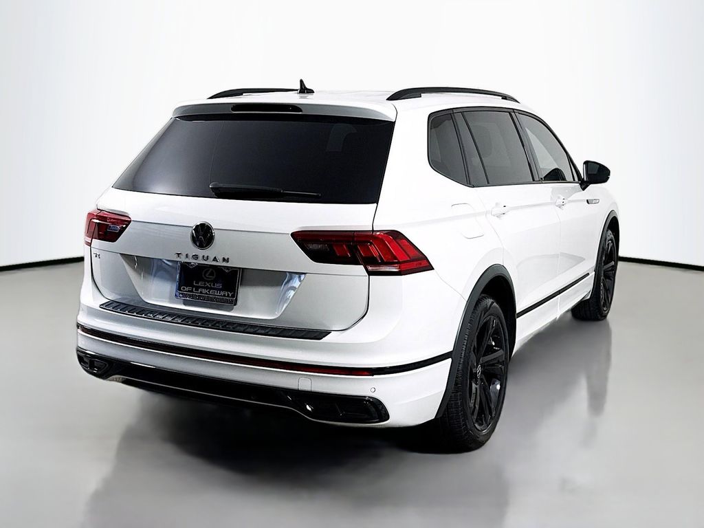 Thumbnail: 2023 Volkswagen Tiguan - 5