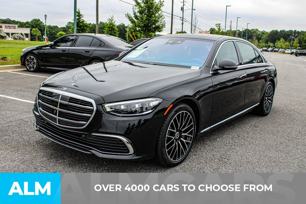 Used 2025 Black Mercedes-Benz S 580 image 2