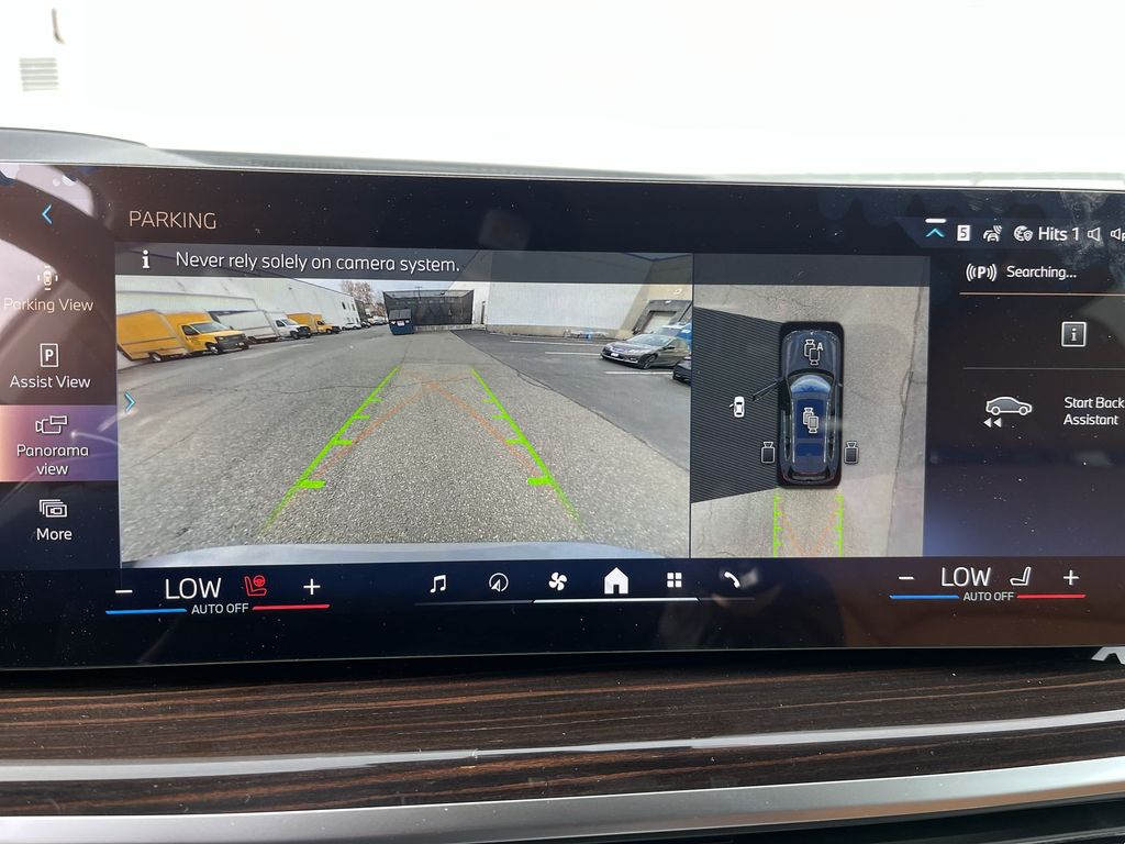 Thumbnail: 2026 BMW X7 - 17