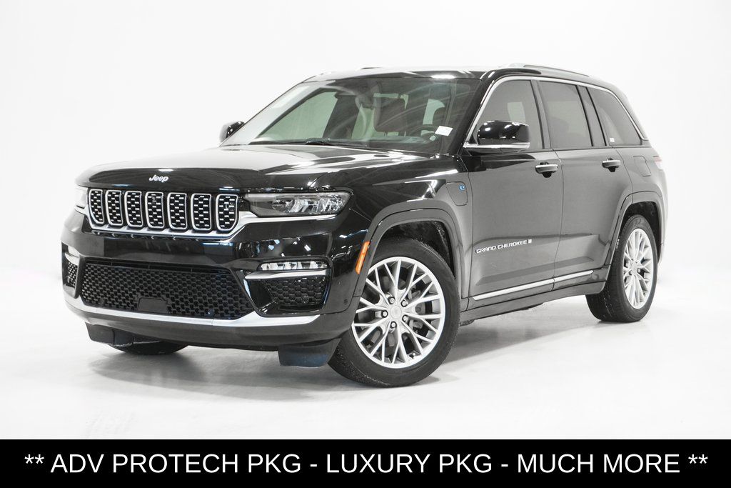 Diamond Black Crystal Pearlcoat 2022 Jeep Grand Cherokee 4xe Summit 4WD SUV / Crossover Four-Wheel Drive 8-Speed Automatic