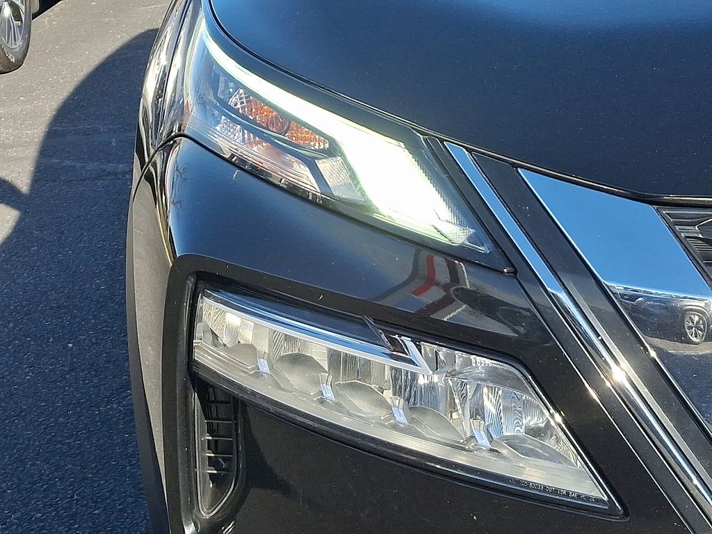 Thumbnail: 2021 Nissan Rogue - 9