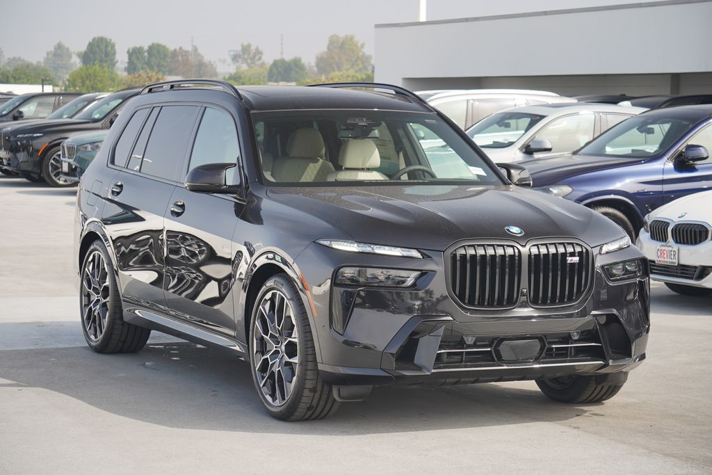 2025 BMW X7 M60i 3