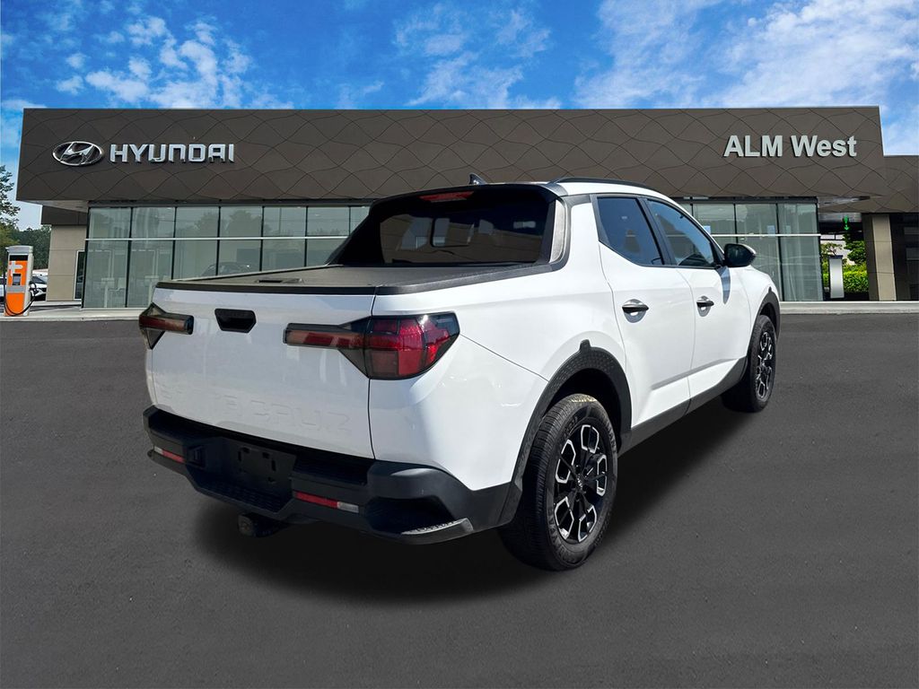 Used 2023 White Hyundai SEL image 5