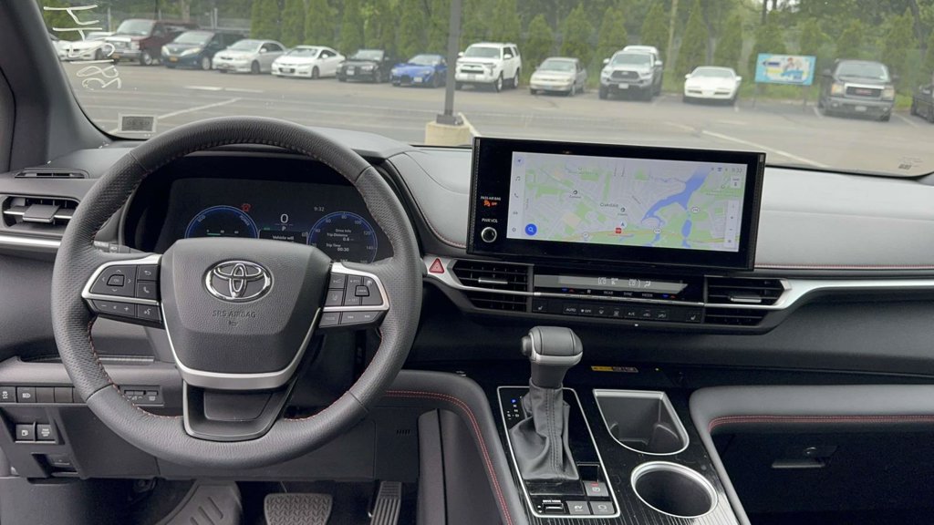 Used 2025 Toyota Sienna Van
