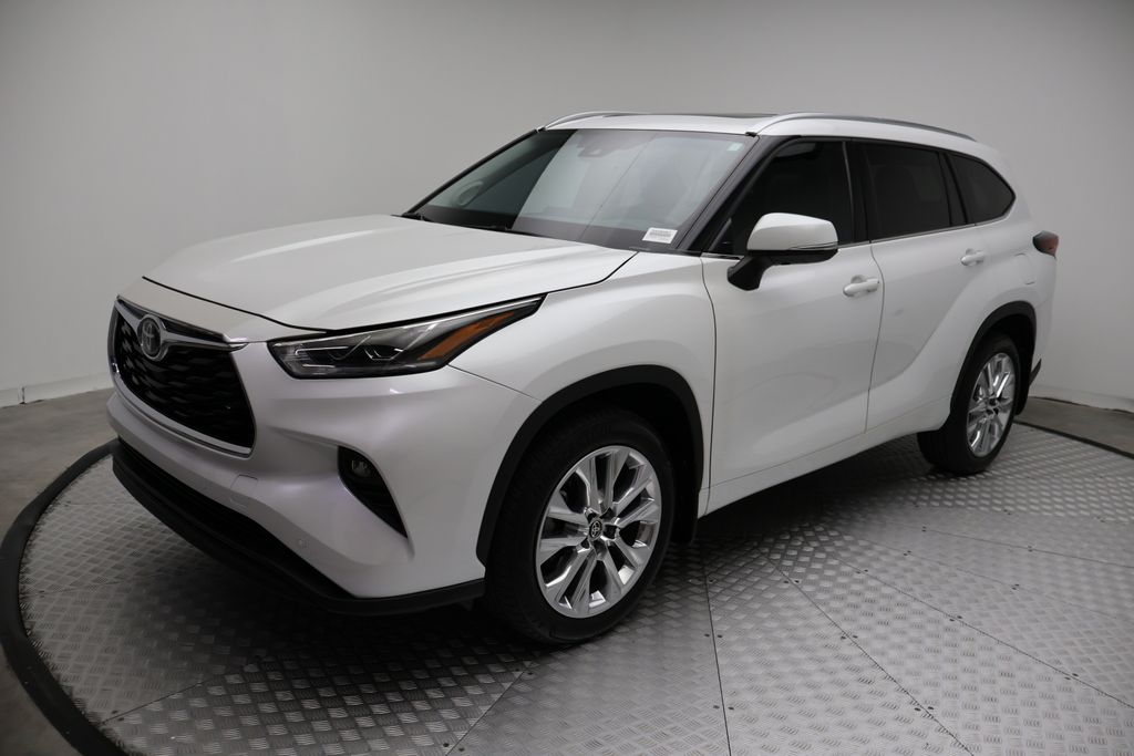 Thumbnail: 2024 Toyota Highlander - 1