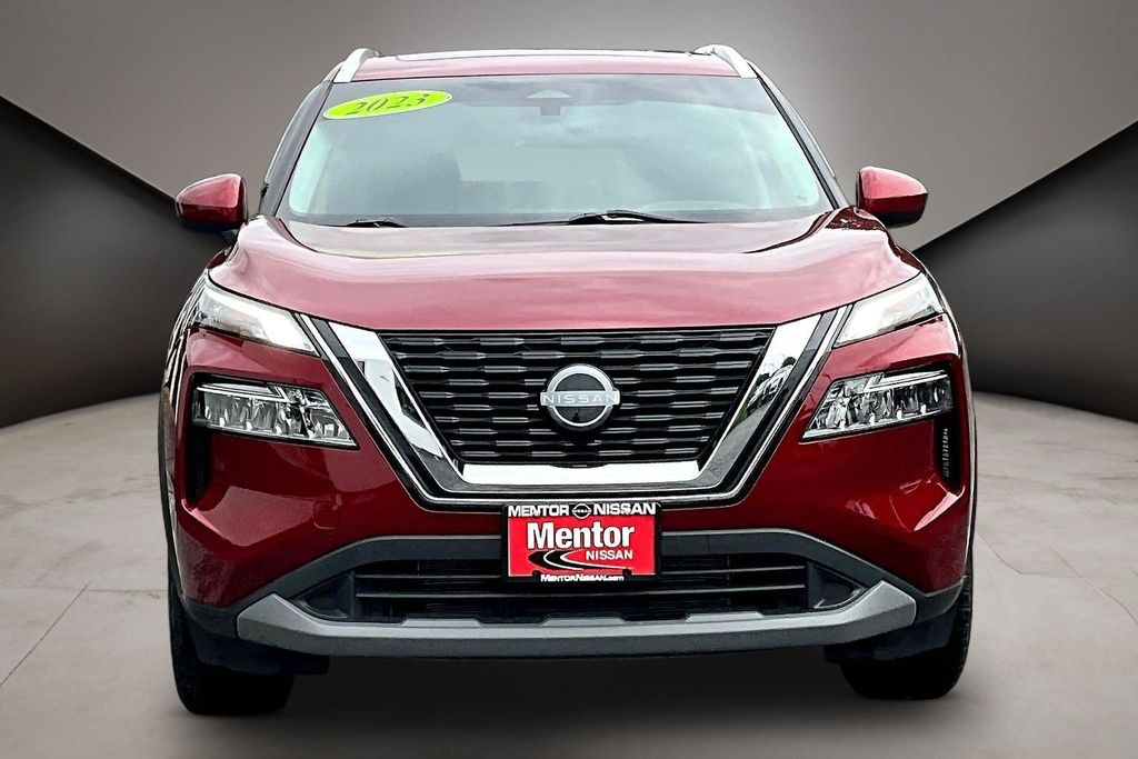 Photo 2 of 2023 Nissan Rogue SV