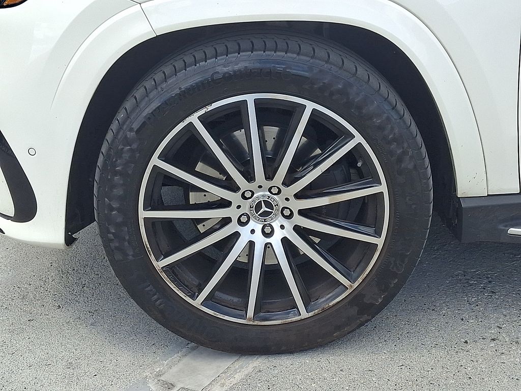 Thumbnail: 2024 Mercedes-Benz GLS - 10