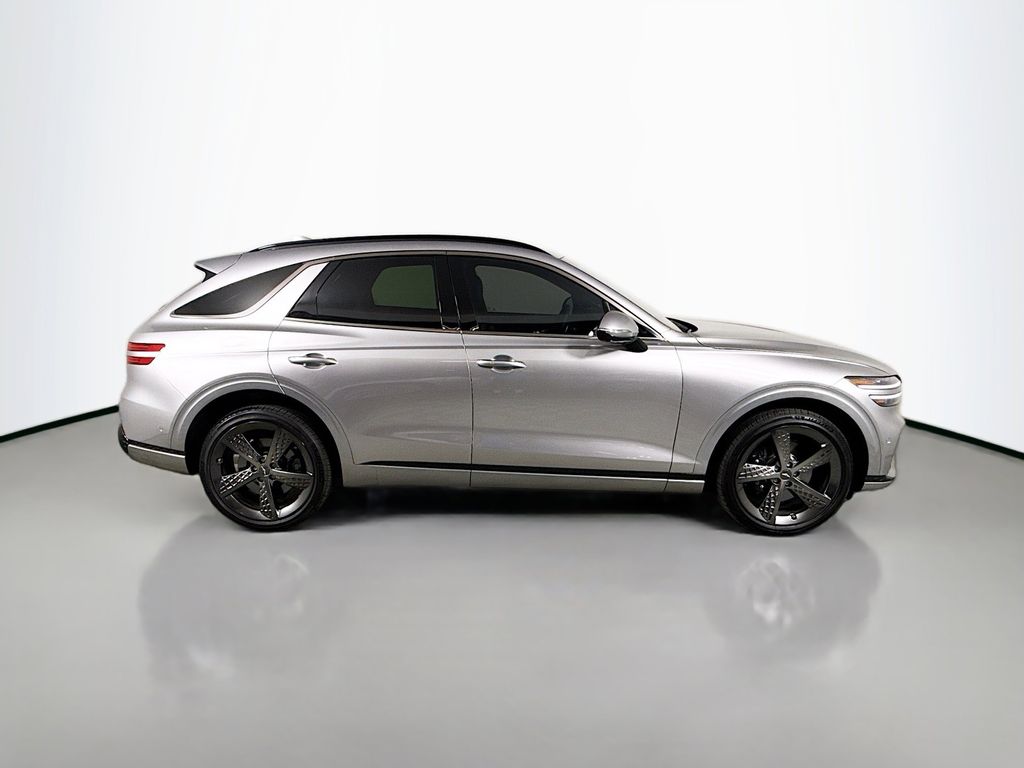 Thumbnail: 2025 Genesis GV70 - 4