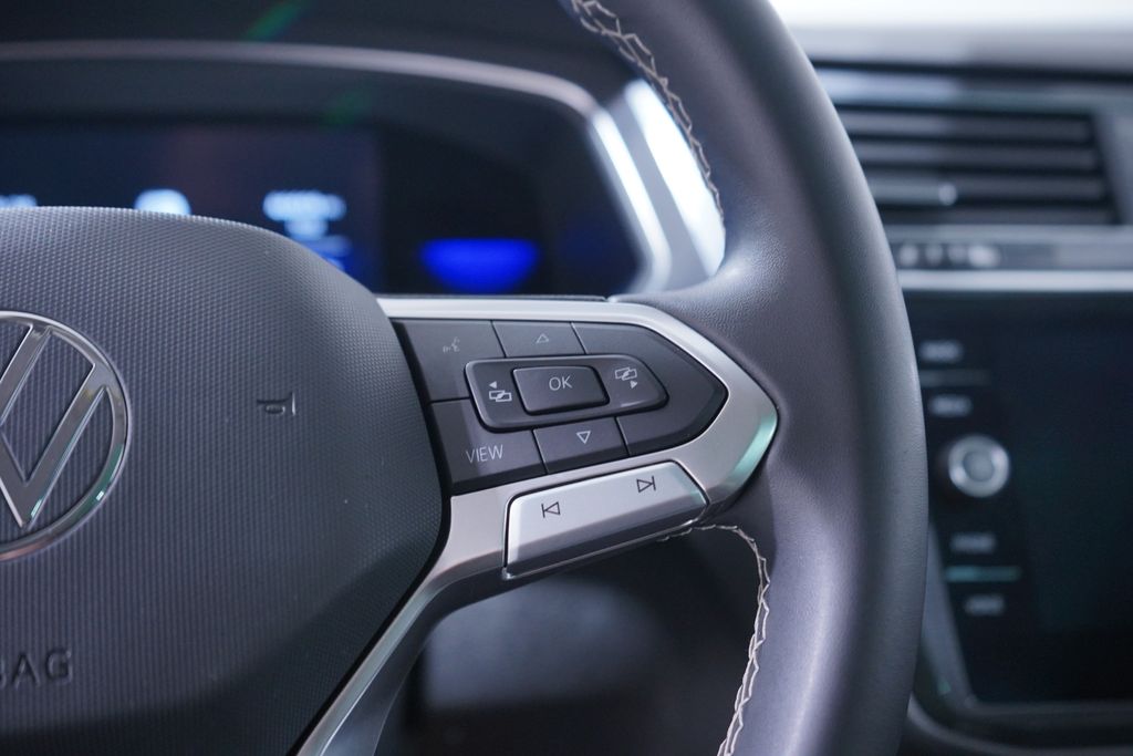 Thumbnail: 2023 Volkswagen Tiguan - 20