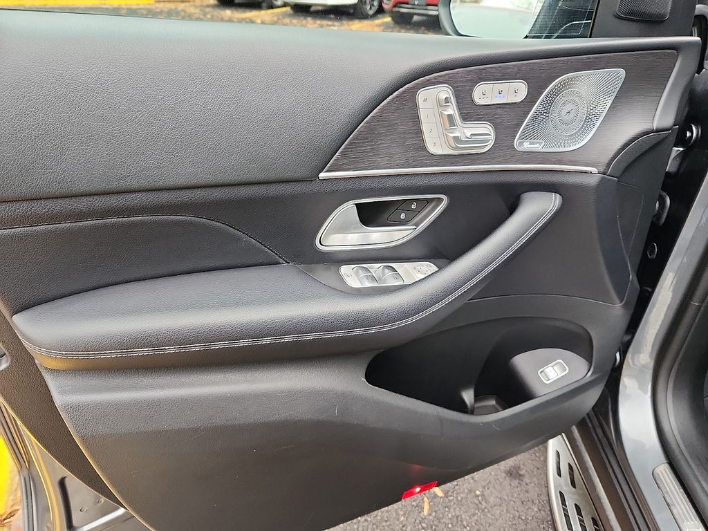 Thumbnail: 2020 Mercedes-Benz GLS - 12