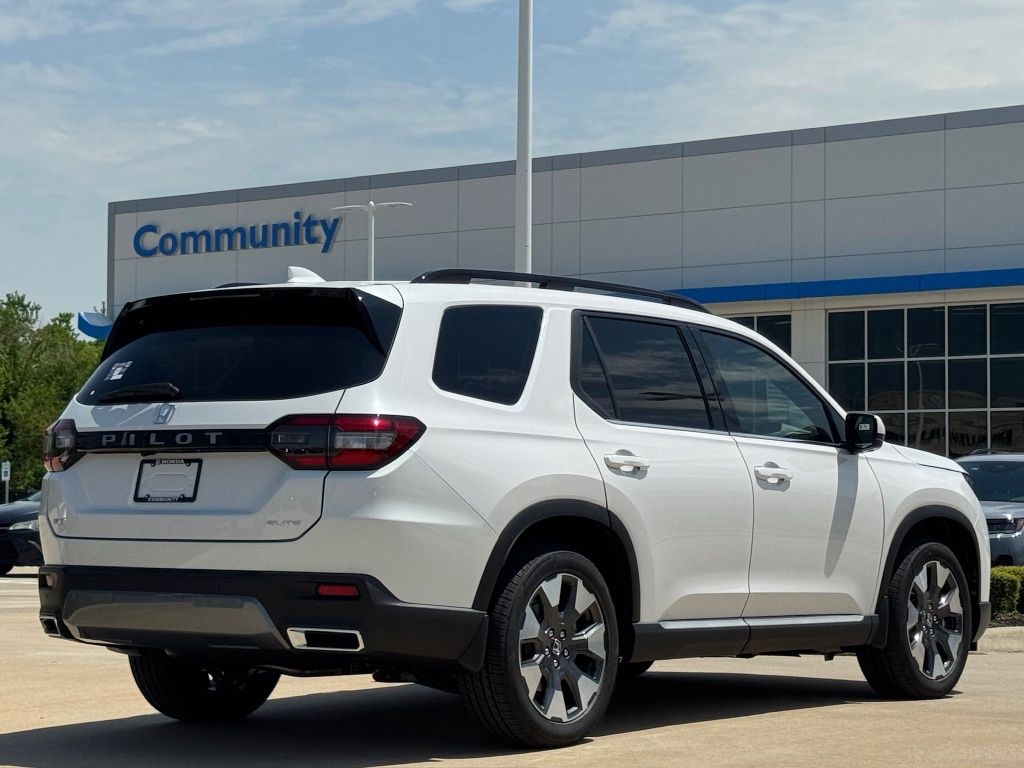 2026 Honda Pilot Elite White at Big Star Buick GMC