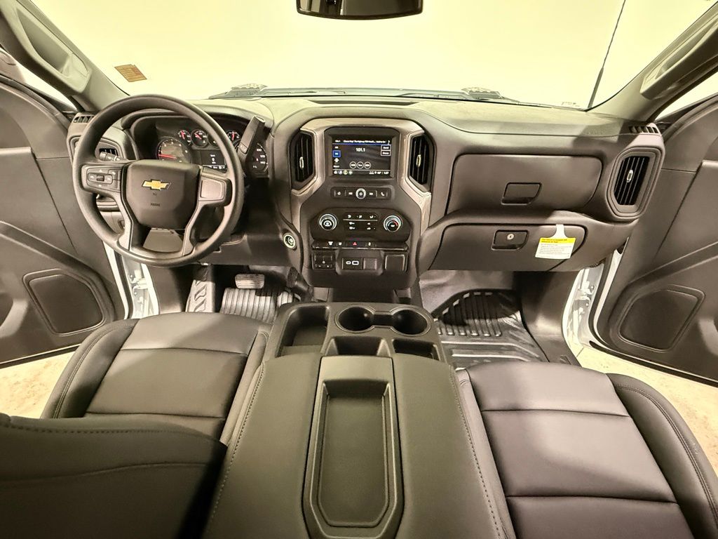 2025 Chevrolet Silverado 3500HD Work Truck