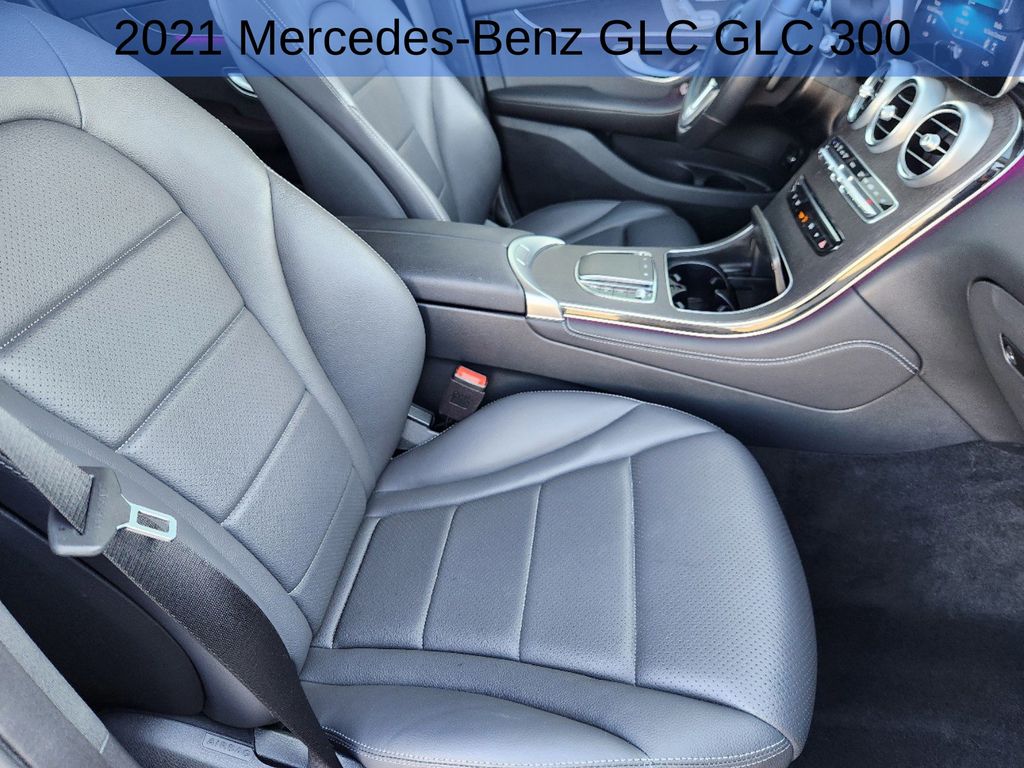 2021 Mercedes-Benz GLC GLC 300 14