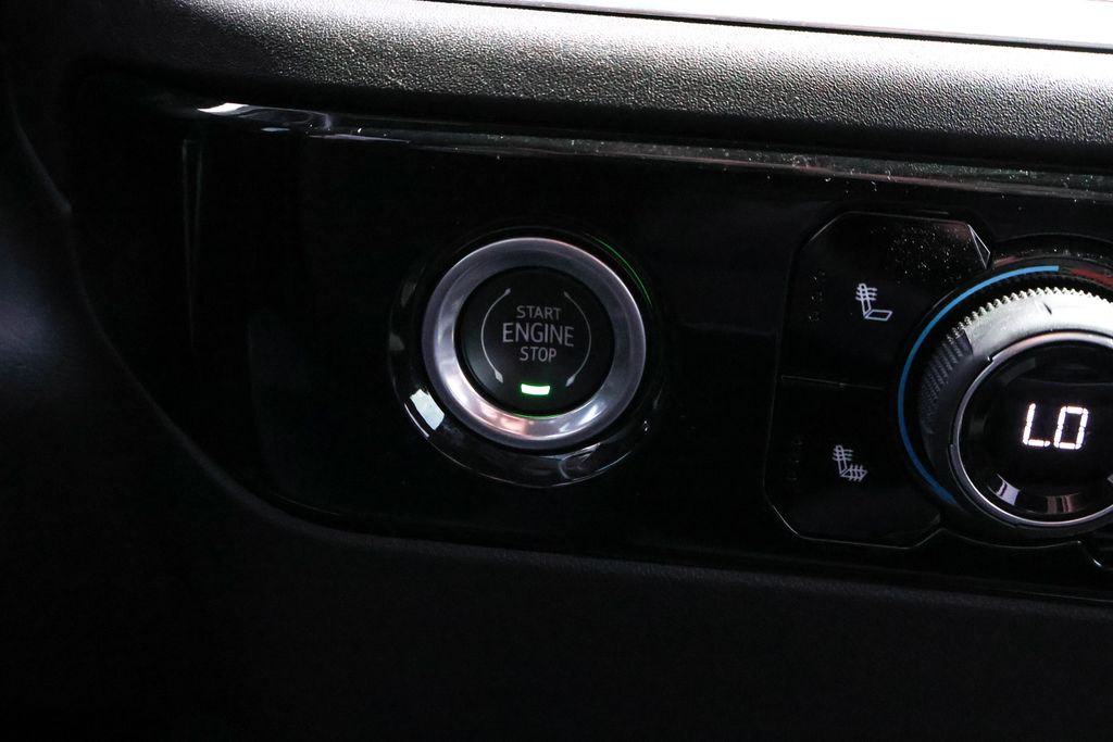 2022 Chevrolet Silverado 1500 LT 24