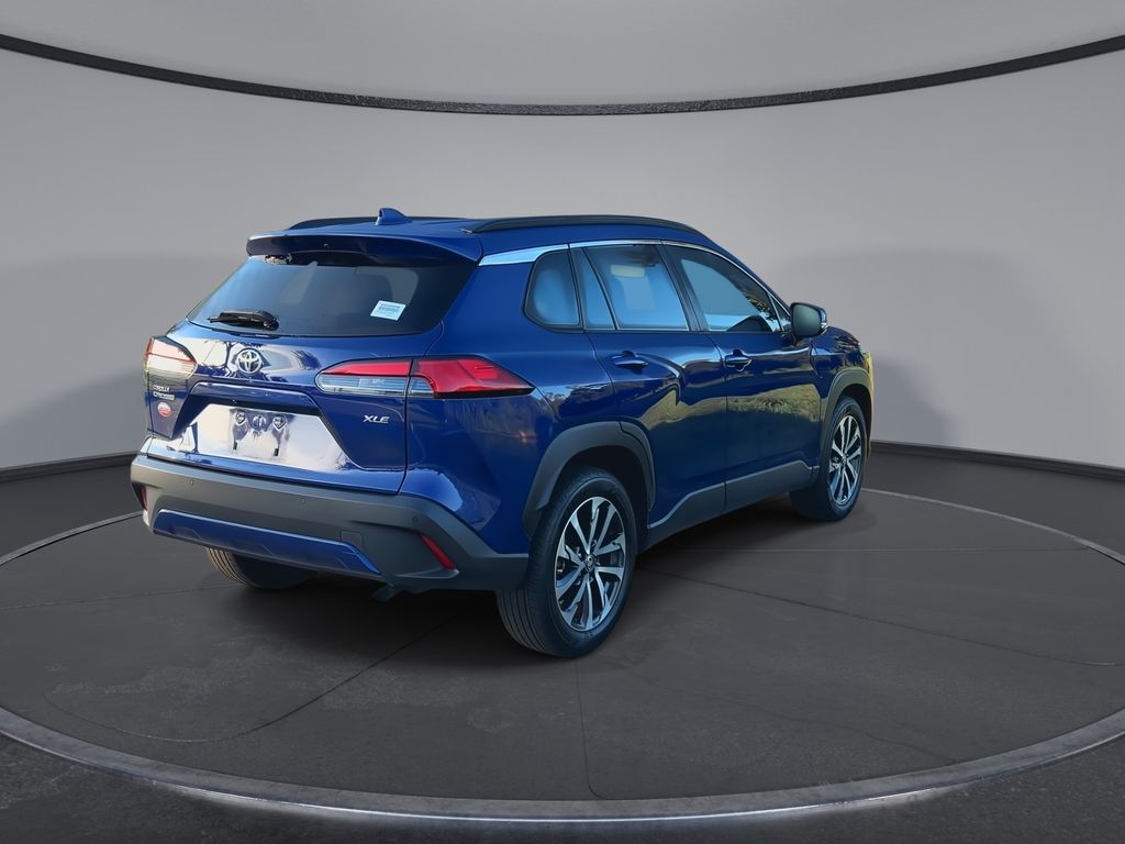 Thumbnail: 2022 Toyota Corolla Cross - 8