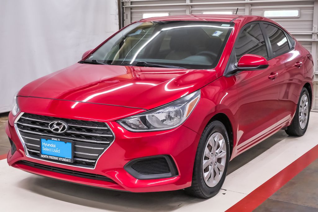 Pomegranate Red Metallic 2020 Hyundai Accent SE Sedan FWD Sedan Front-Wheel Drive Continuously Variable Transmission