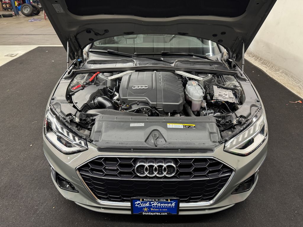 2023 Audi A4 45 S line Premium Plus