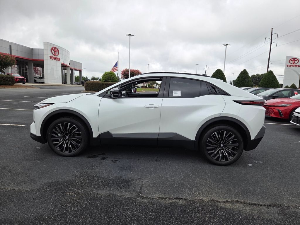 New 2026 Toyota C-HR SUV