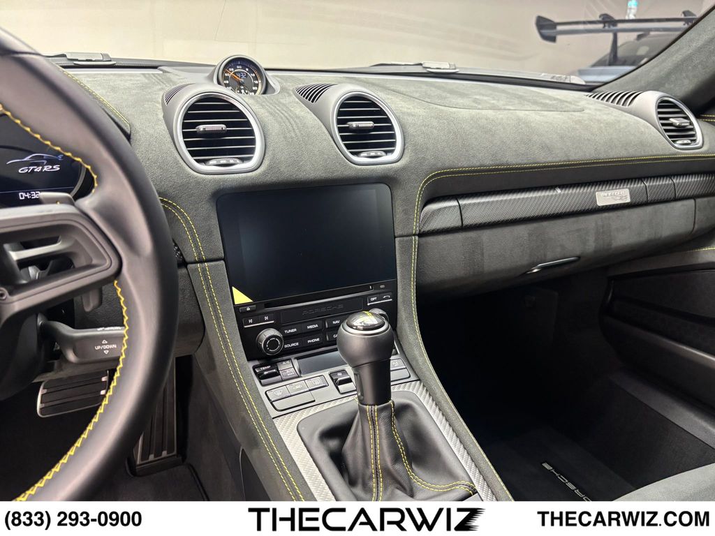2023 Porsche 718 Cayman