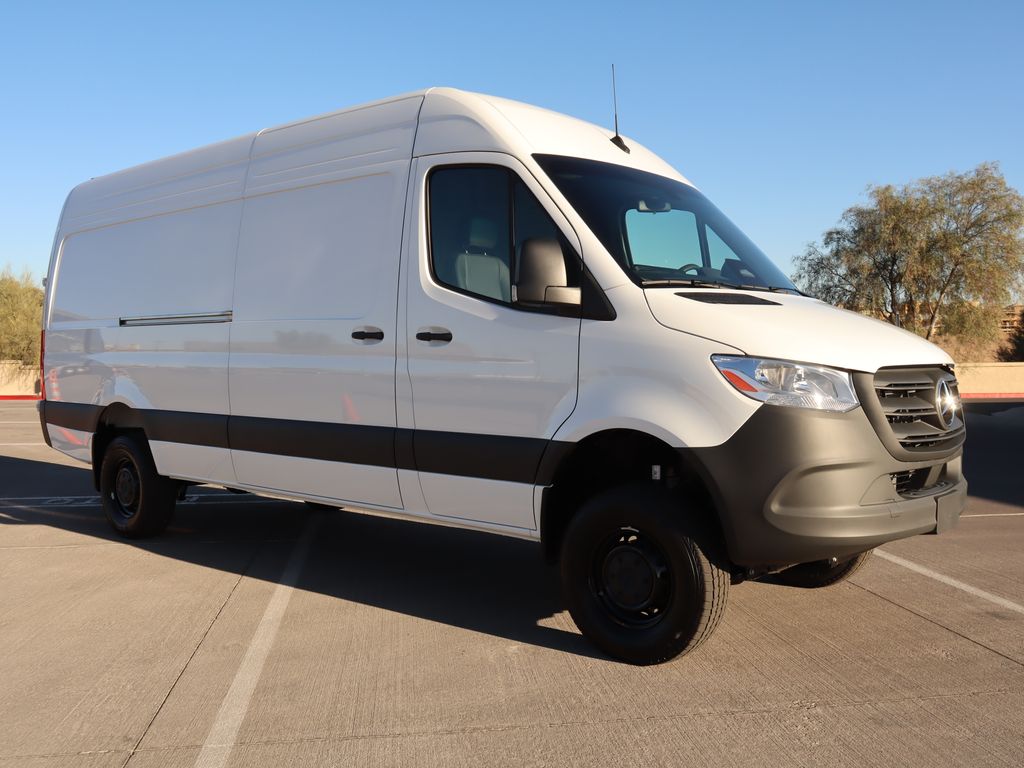 2025 Mercedes-Benz Sprinter 2500 3