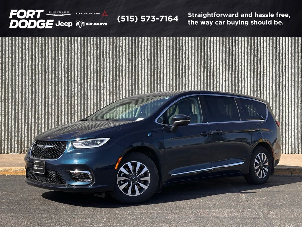 Fathom Blue Pearlcoat 2023 Chrysler Pacifica Hybrid Touring L FWD Minivan Front-Wheel Drive Continuously Variable Transmission