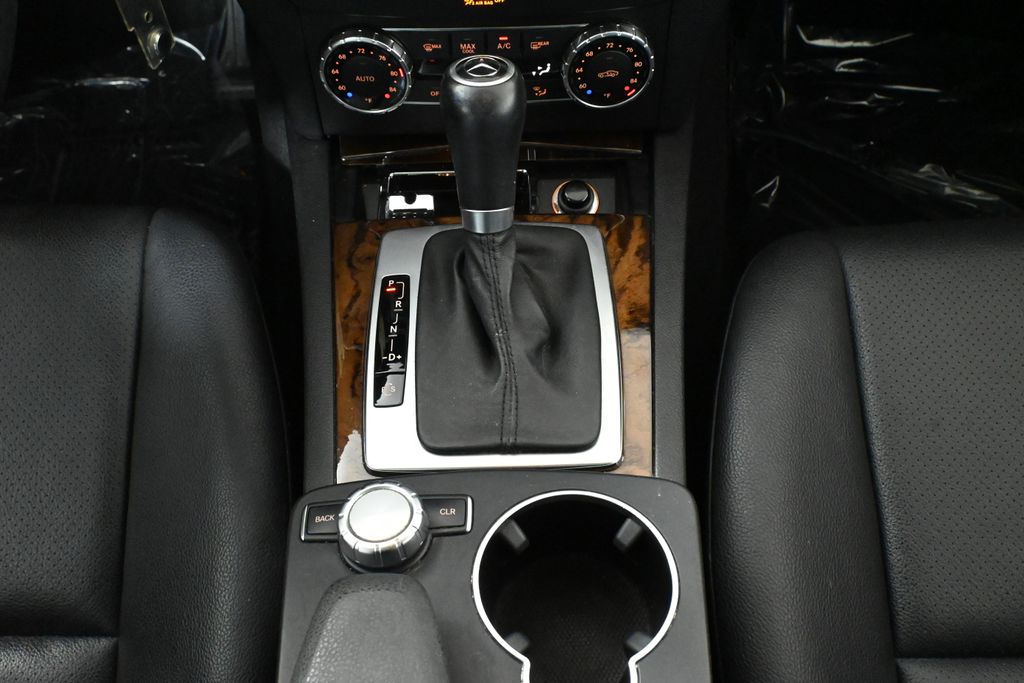 Thumbnail: 2013 Mercedes-Benz C-Class - 23