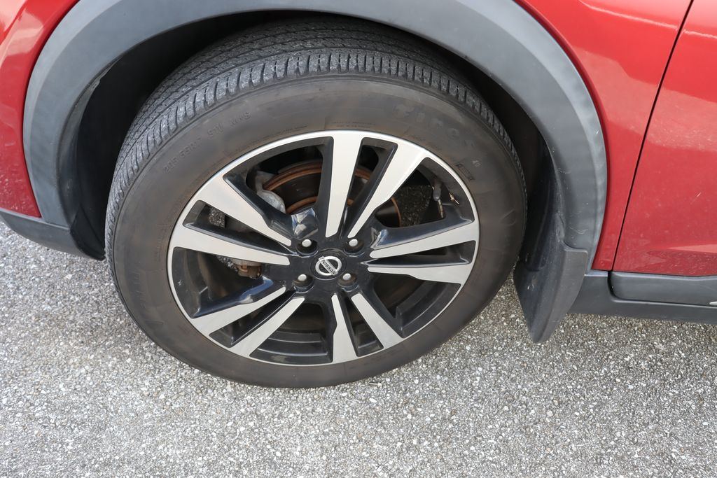 Thumbnail: 2018 Nissan Kicks - 4