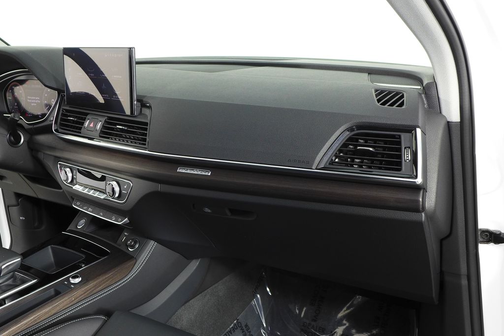2023 Audi Q5 Premium 14