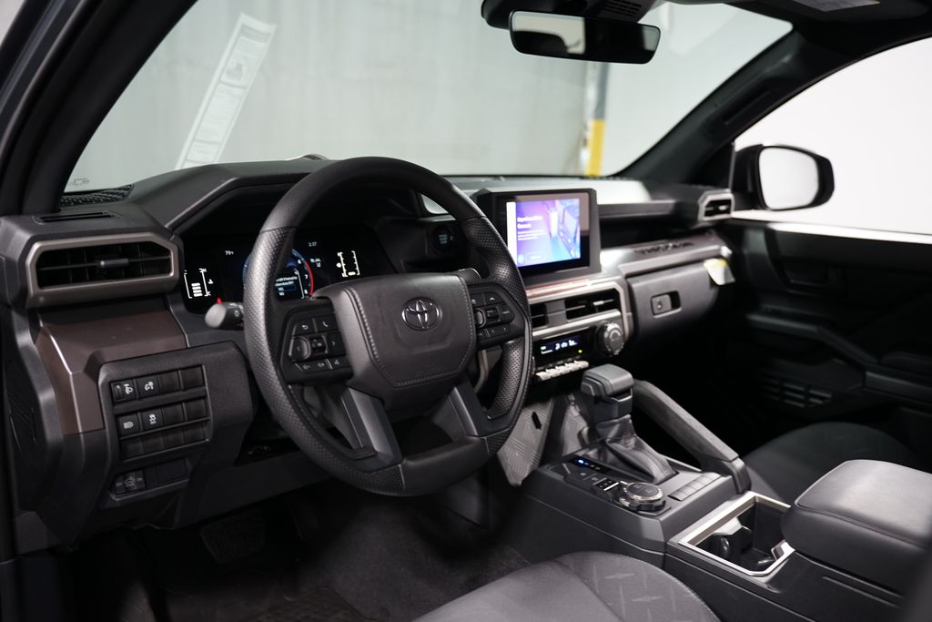 2025 Toyota Tacoma SR5 12