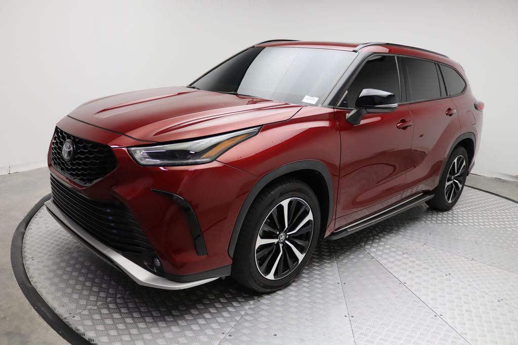 Thumbnail: 2022 Toyota Highlander - 1
