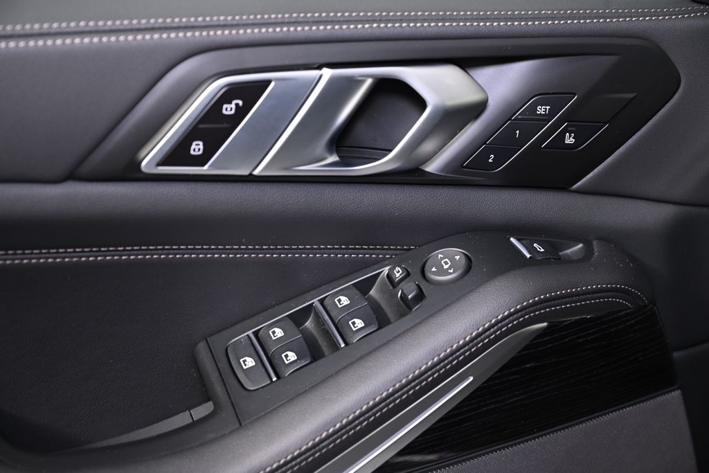 Thumbnail: 2025 BMW X5 - 23