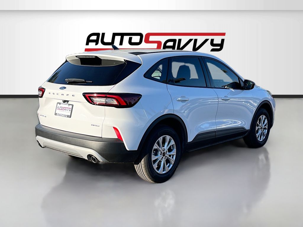 Used 2025 White Ford Active image 7