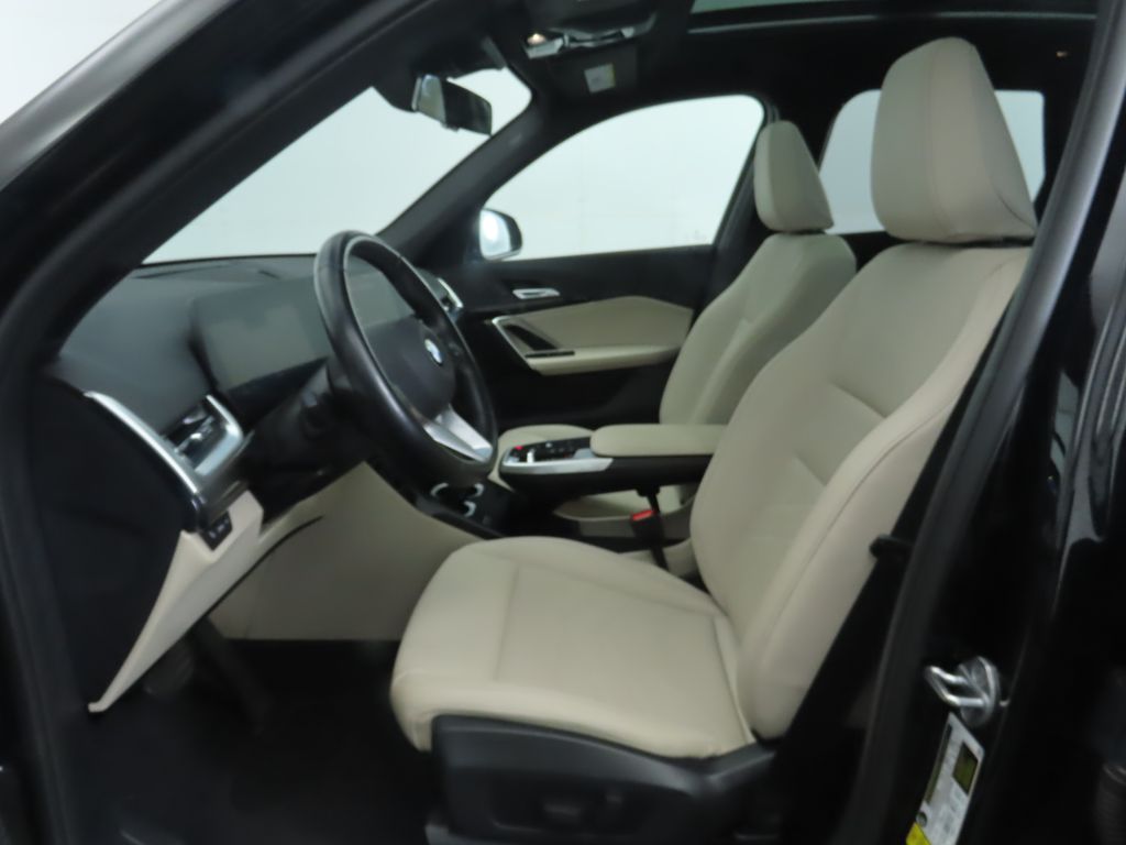 Thumbnail: 2023 BMW X1 - 20