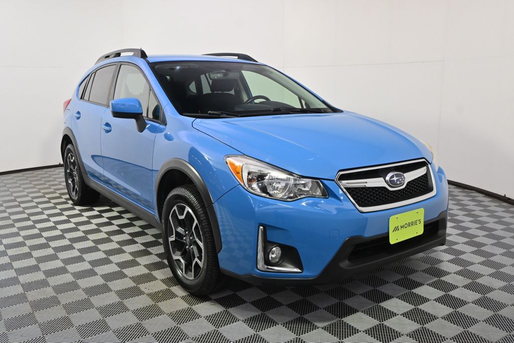 Used 2017 Blue Subaru 2.0i Premium image 9