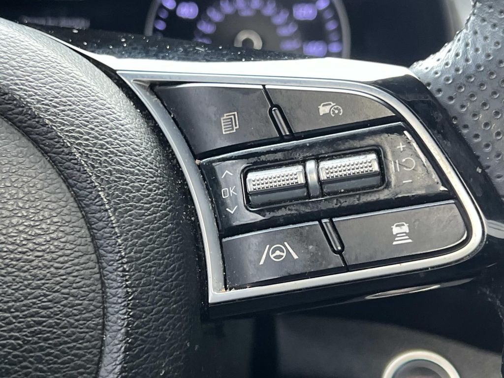 2023 Kia Forte #25