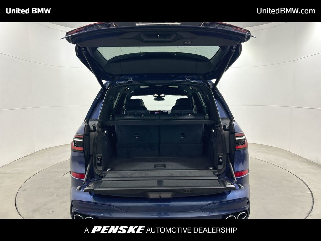 Thumbnail: 2025 BMW X7 - 23