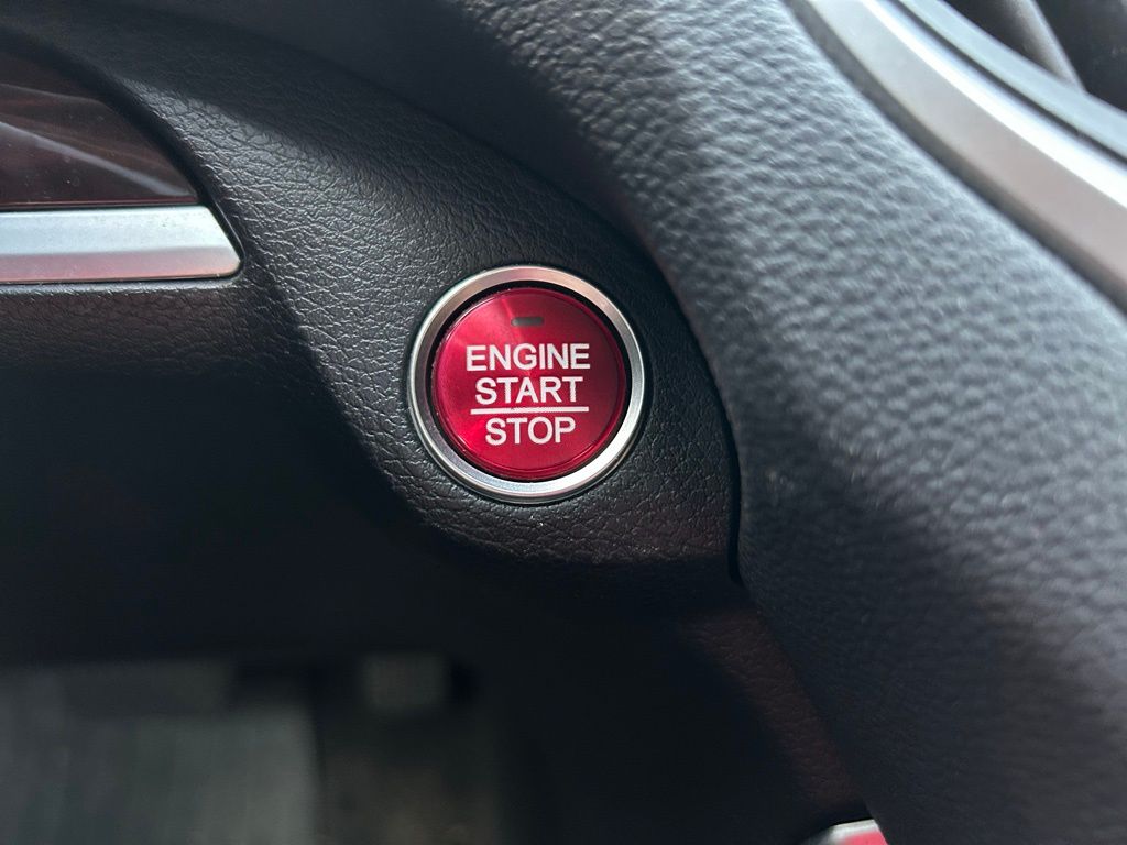 Thumbnail: 2015 Acura TLX - 30