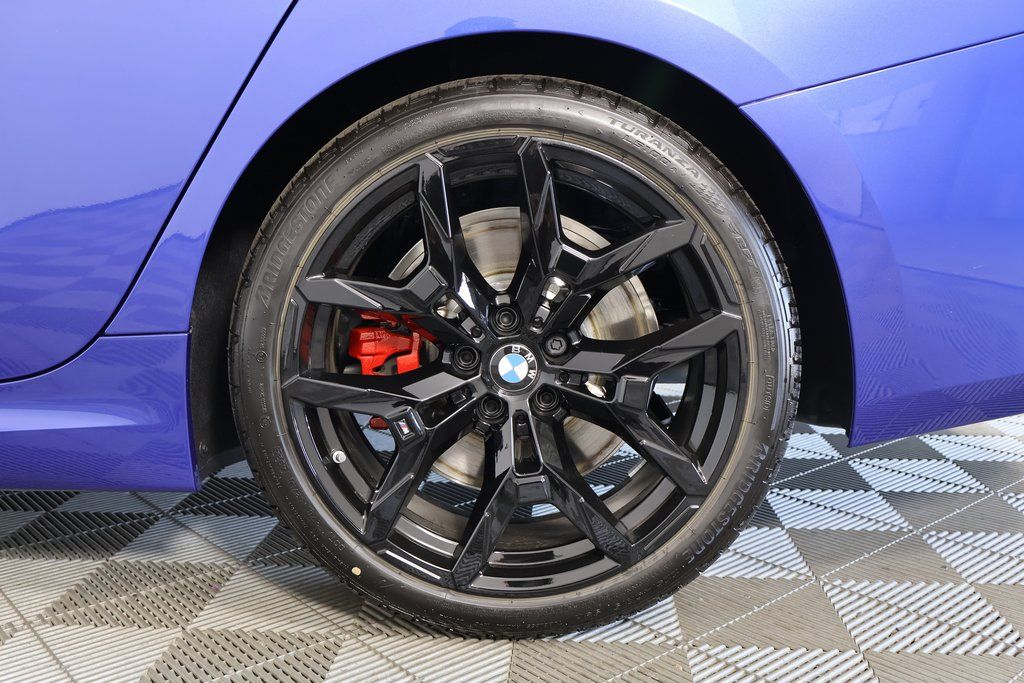 Thumbnail: 2025 BMW 3 Series - 10