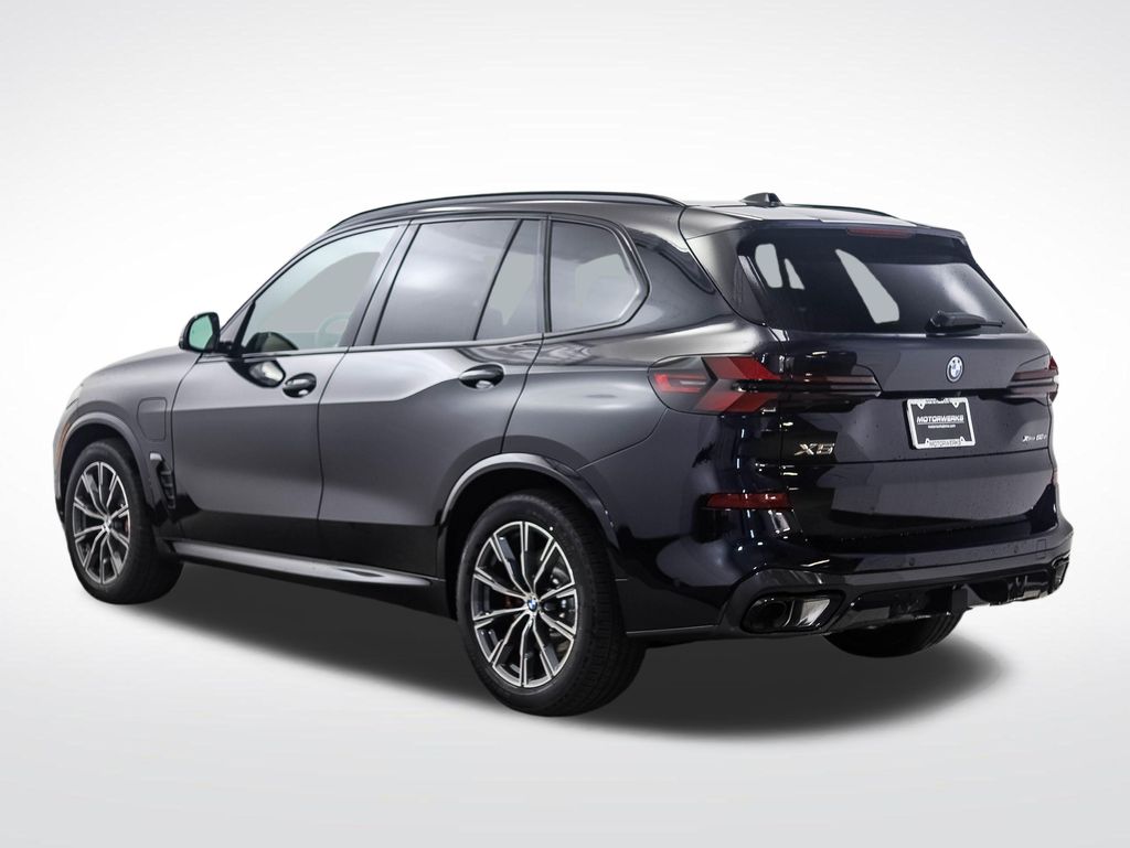 Thumbnail: 2026 BMW X5 - 3