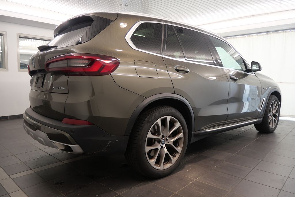 2023 BMW X5 xDrive45e 6