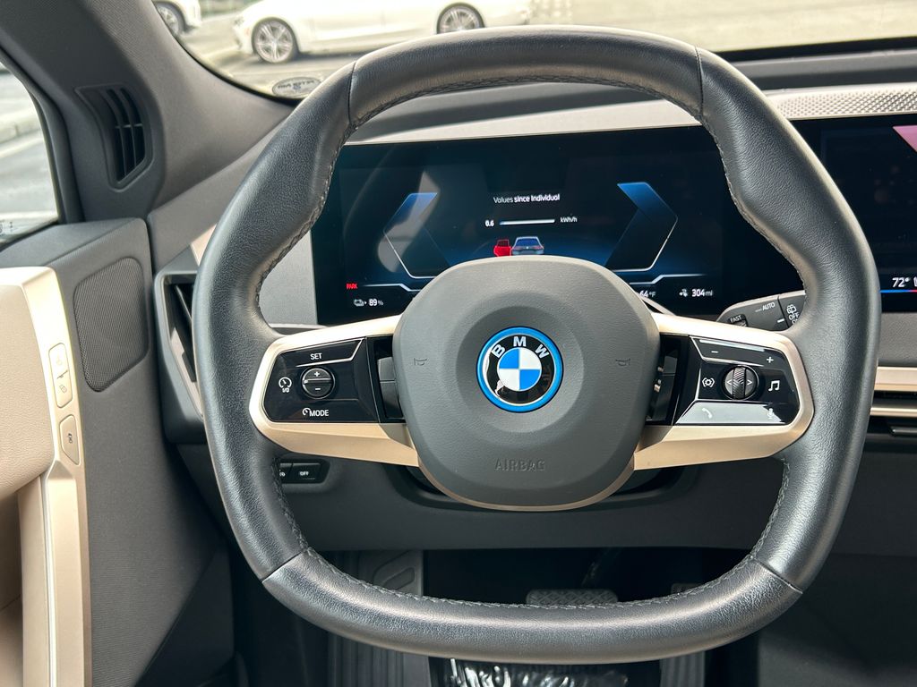 Thumbnail: 2024 BMW iX - 18